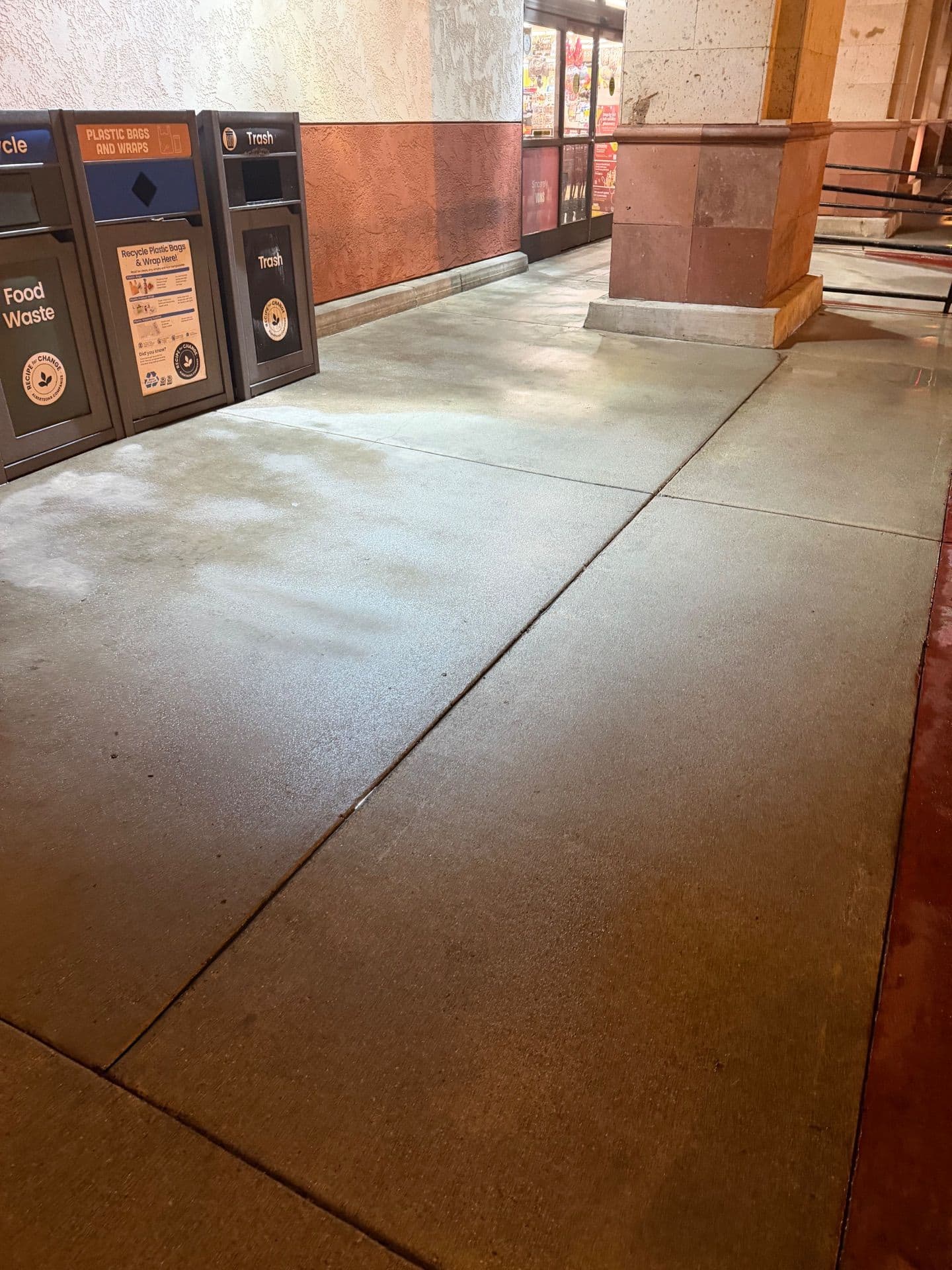 Gallery photos for Sparkling Clean Storefront: Image #1